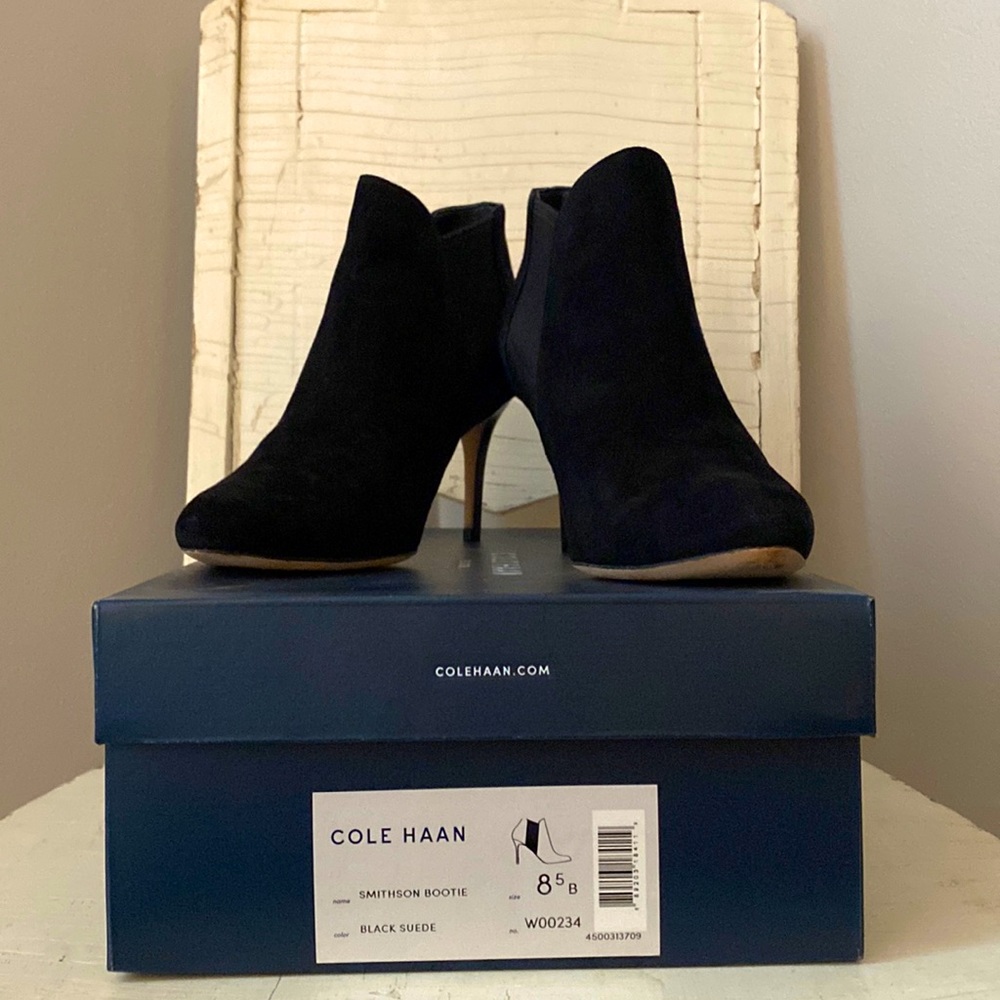 Like New! Black Suede Cole Haan Smithson Bootie, size 8.5